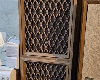 Pioneer CS-33A Speakers