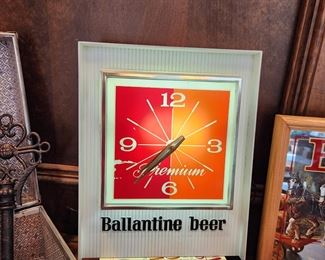 Vintage Ballantine Beer Clock (with working back light)