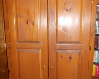 Entertainment center