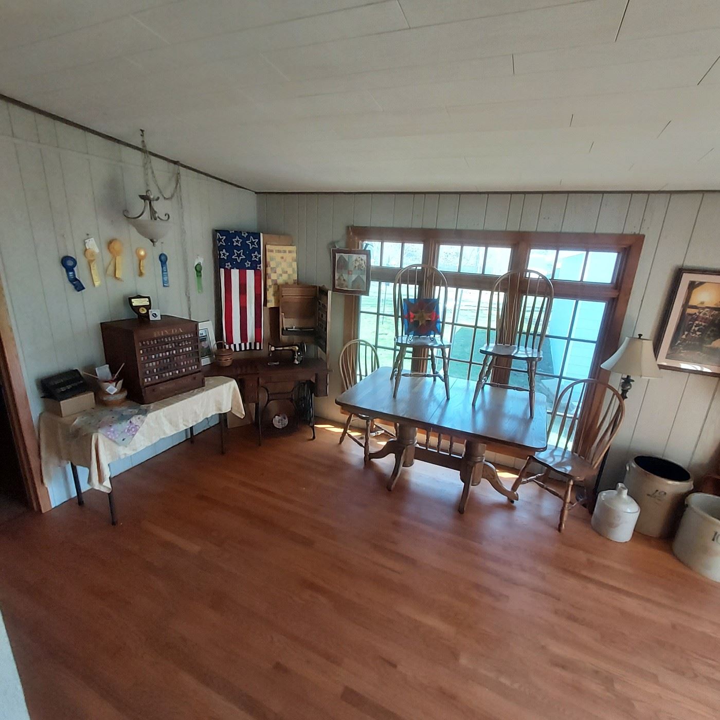 McHenry County Award Winning Quilter's Home