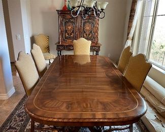 World renowned designer Alfonso Marina is represented by designer stores in only a handful of cities in the United States.
Manufactures in Mexico City of the finest woods like white cedar and mohagany.