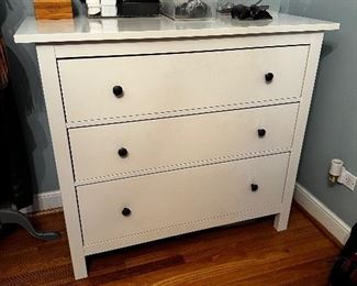 Ikea Hemness 3 Drawer Dresser In Excellent Condition $100 44x38x20
