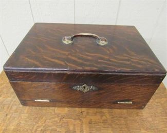 Oak Jewelry Box