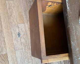 #19	Cobblers Coffee Table - 44x20x15 - w/1 drawer w/top Storage (knob missing)	 $130.00 
