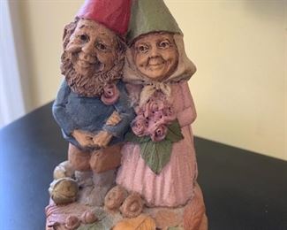 #87	Clark statue wedding couple small 	 $30.00 
