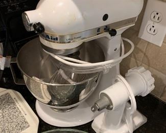 #100	Kitchen aid  mixer 	 $100.00 
