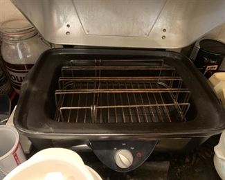 #101	Crock pot Bbq grill 	 $30.00 
