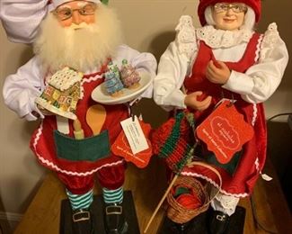 #143	Set of 2 St. Nicholas Square Santa and Mrs. Claus	 $20.00 

