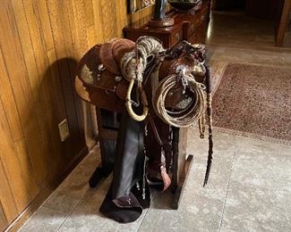 signed Vancore saddle on stand fabulous with a great larriet