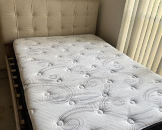 America Bedding Mattress, Independence Pillowtop. Antoine Khaki Full Bed.