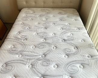 America Bedding Mattress, Independence Pillowtop. Antoine Khaki Full Bed.
