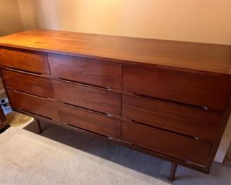 Mid-Century Modern, Nine Drawer Dresser w/Slender Tapered Legs