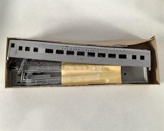 Athearn Trains in Miniature HO Model Trains and Vehicles Item # 2462, 2141 and 2910D
Starting