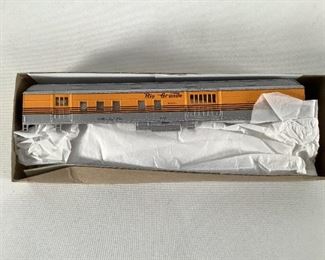 Athearn Trains in Miniature HO Model Trains and Vehicles Item #2151, 1852, and 2402
