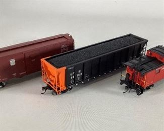Atlas Model Railroad Co., Inc. HO Ready-to-Run Rolling Stock Master Line Model Trains Item #20 001 2...