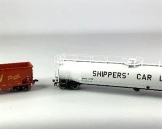 Atlas Railroad Model Co., Inc. HO Scale Freight Cars #1867 and #1724-3