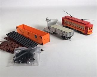 HO Model Train Cars: Bachmann #1312, Red Caboose RC-4120, Rivarossi 2289/0
