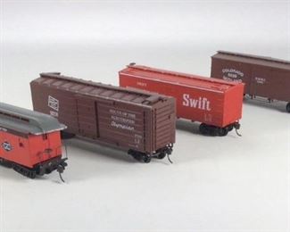  Roundhouse HO Scale Model Train Cars #3293, 3195, 1023, & 7761