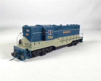 Atlas Classics HO Scale Locomotive #20000226 GP-7
