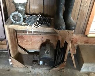 ELECTRIC MEAT GRINDER