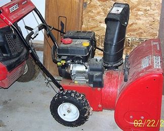 Huskee 24 inch snow blower