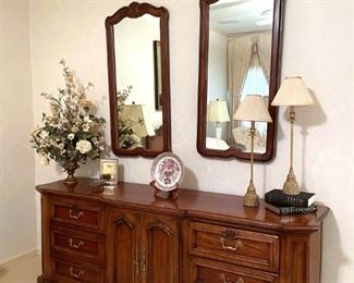 Vintage Drexel Heritage Dress with Matching Mirros