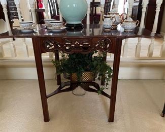 Baker Funiture Mahogany Chippendale Style Table