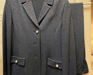 St. John Knitwear - Black