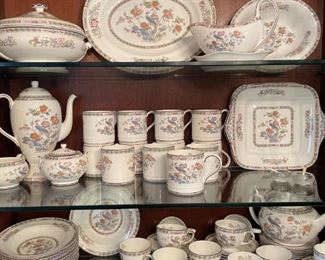 Wedgwood - Kutani Crane pattern - 72 pieces