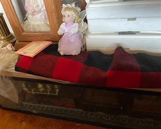 Photo 1 of train in large fish tank