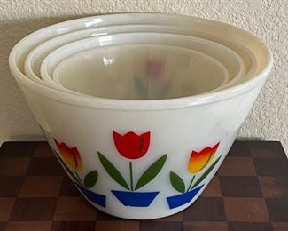 Vintage Fire King 4-piece Tulip Nesting Mixing Bowl Set