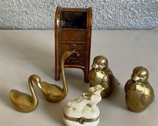 Vintage Brass Decor Lot - (2) Robins, Porcelain Trinket Dish, And US Mail Coin Bank