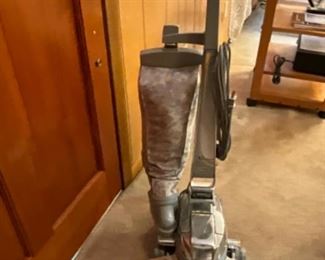 Vacuum cleaner with attachments 