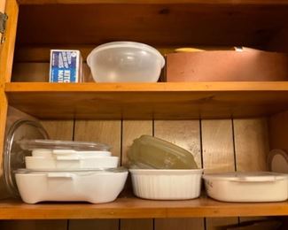 Kitchen - Corning ware (with lids) & miscellaneous 