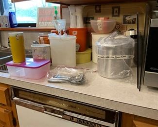 Kitchen items - set of 4 vintage aluminum metal canisters-never put together or used