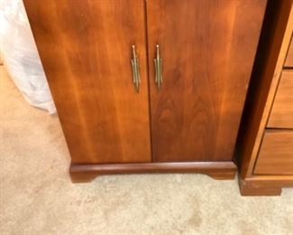 Nice vintage music-LP cabinet - Hi-Top product made in NC