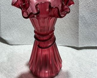 Fenton ruffle edge ruby vase - ribbed- with rope design in middle