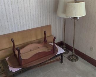 floor lamps, coffee tables, headboard/footboard