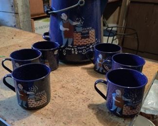 kettle with 6 matching cups