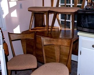 Heywood Wakefield MCM Dining Chairs and Table