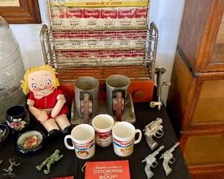 Campbells soup can dispenser/warmer