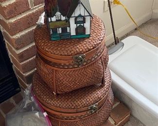 Round Wicker Baskets, set of 2