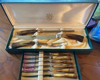 Vintage Washington Forge - Bakelite/Stainless Carving & Steak Knife Set in original case 