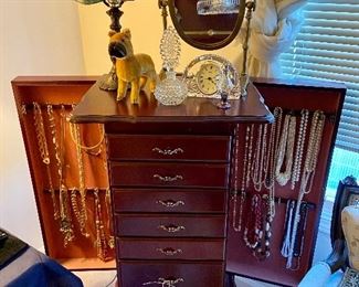 BUY IT NOW! $80 Tall Jewelry Chest