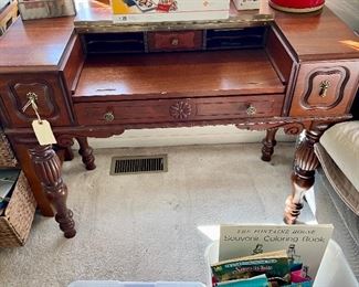BUY IT NOW! $200 Spinet Style Writing Desk