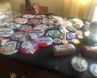 Political campaign buttons