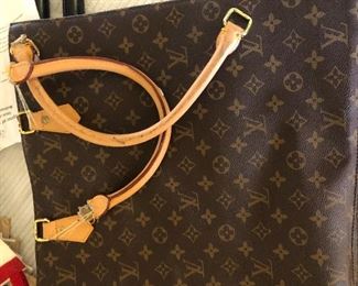 Louis Vuitton purse 