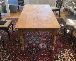 Pine dining table 