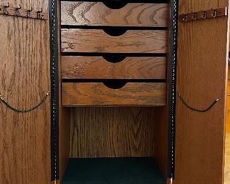 Jewelry Chest 