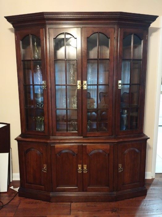 Lotus Estate Sales in Huntsville, AL